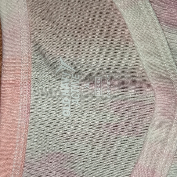 Bundle of 2 Old Navy XL Tank Tops - Picture 9 of 10